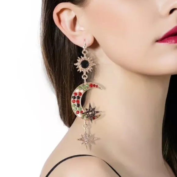 Gold sun and moon drop earrings - Picture 2 of 6